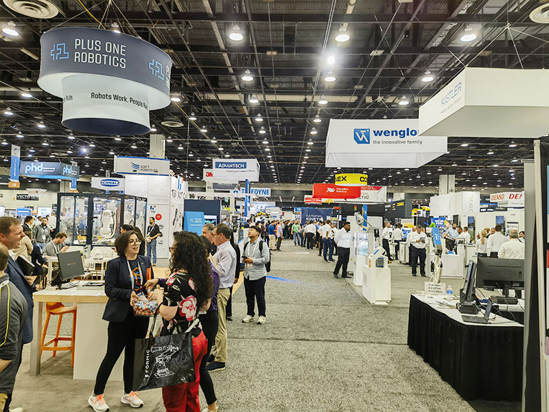 2023年5月28月肖總在美國底特律參觀，全球最大的自動化設(shè)備展覽！